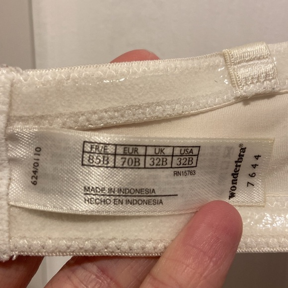 WonderBra White Lace Strapless Bra 32B (No Straps) - Picture 15 of 16